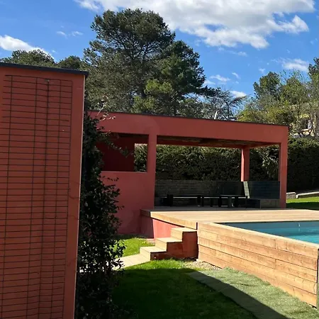 Maison Joyeusete, Cite De Carcassonne 7 Min, Piscine 20m Chauffee Toute L'annee, Clim, Parking Bed & Breakfast