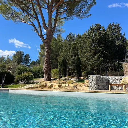 Maison Joyeusete, Cite De Carcassonne 7 Min, Piscine 20m Chauffee Toute L'annee, Clim, Parking Bed & Breakfast
