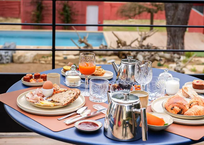 Bed and Breakfast Maison Joyeusete, Cite De Carcassonne 7 Min, Piscine 20m Chauffee Toute L'annee, Clim, Parking